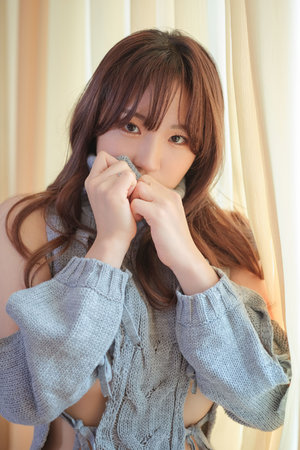 美女视频 衣服 抛光